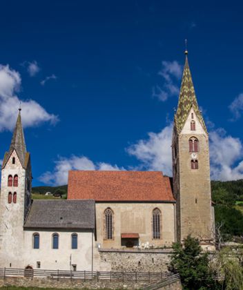 Pfarrkirche zum Heiligen Stephanus und Laurentius in Villanders